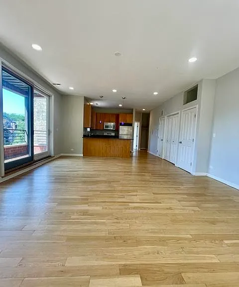 1150 N Hoyne Ave #2 — Photo 10
