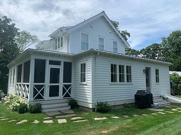 3rd image of 102 Lake Dr