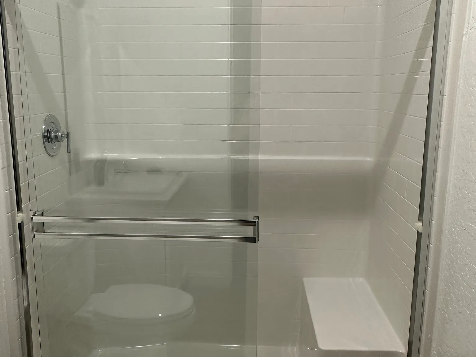 4 bed, 3240 sqft, $1,200 — Photo 4
