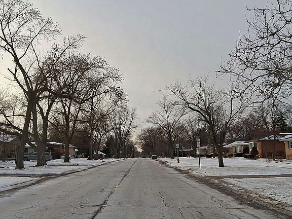 5th image of 1828 187th St