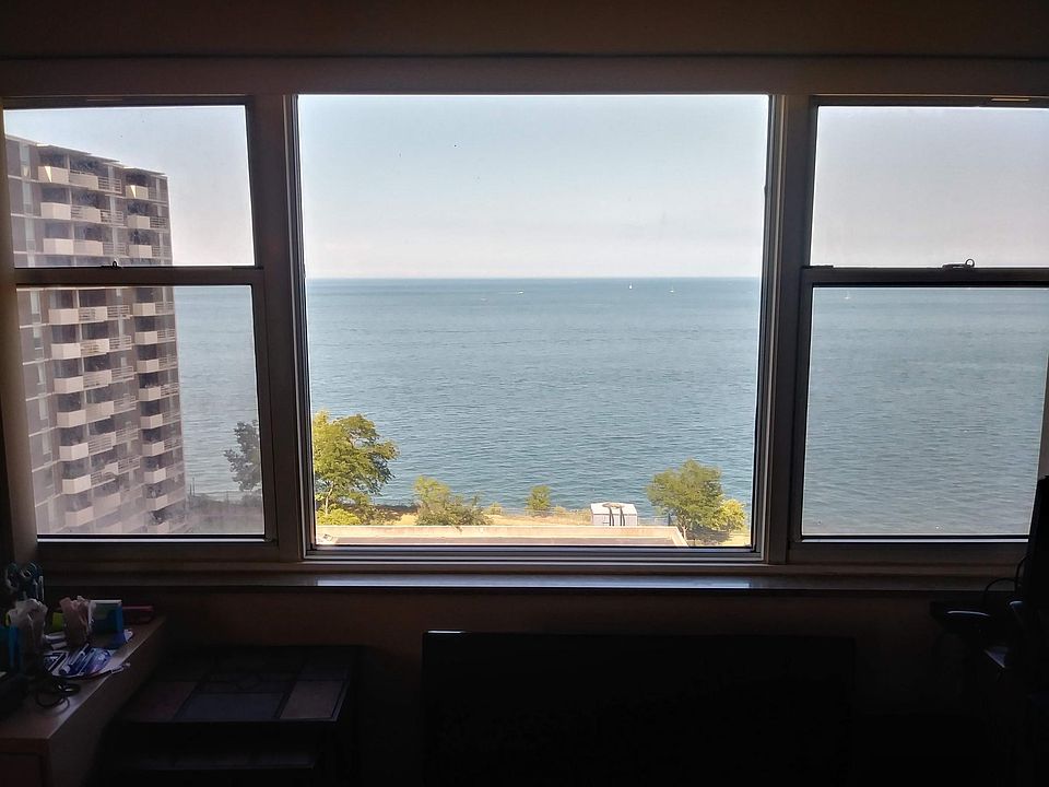 1st image of 11850 Edgewater Dr APT 111