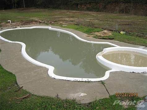Pool in-ground