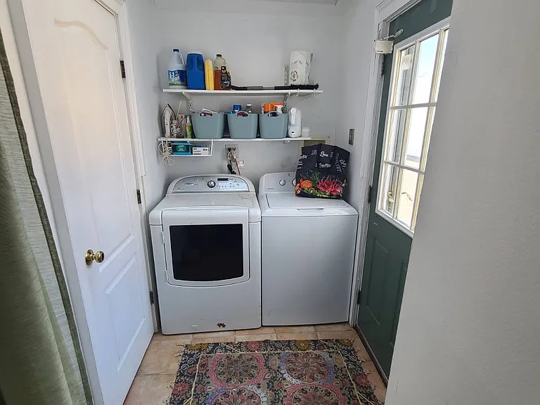 3591 Merrick Rd — Photo 6