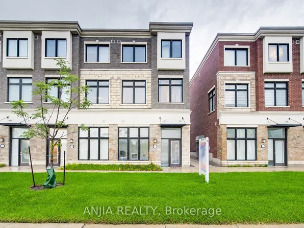 5448 Main St, Whitchurch Stouffville, ON L4A 4W8