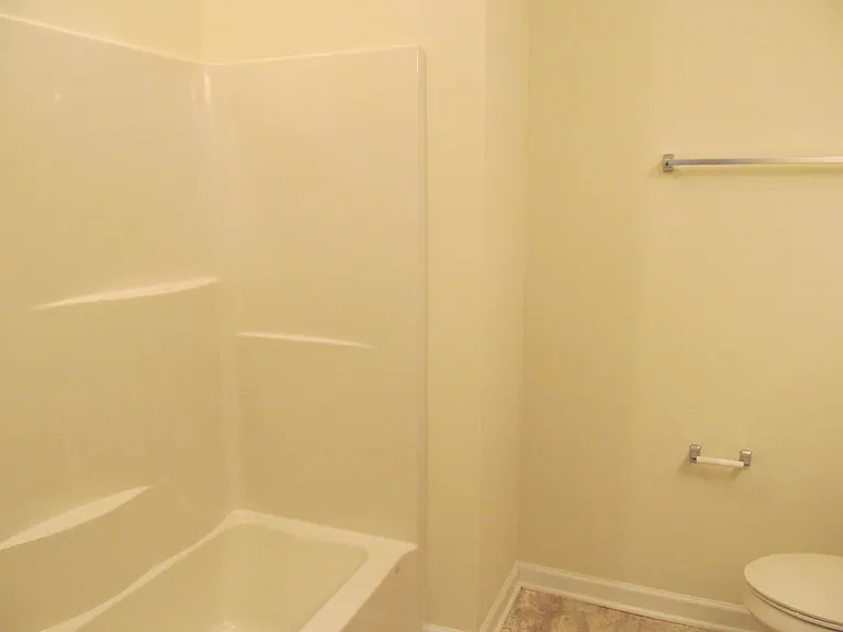 2606 Pennoak Way #F — Photo 9
