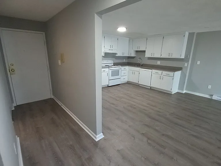 566 Washington St #1 — Photo 22