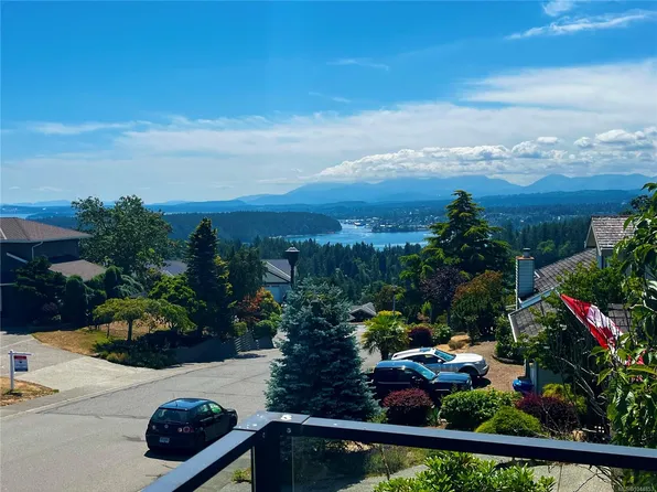 3702 Glen Oaks Dr, Nanaimo, BC V9T 6H3
