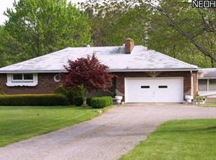 400 Thomas Ln, Girard, OH