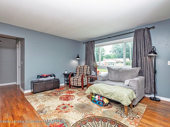 2nd image of 1017 Boynton Dr