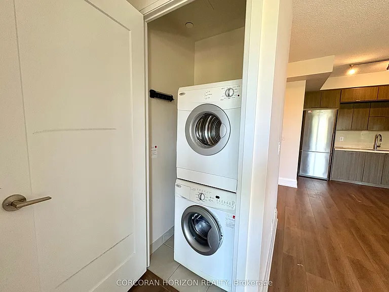 120 Harrison Garden Blvd #626 — Photo 12