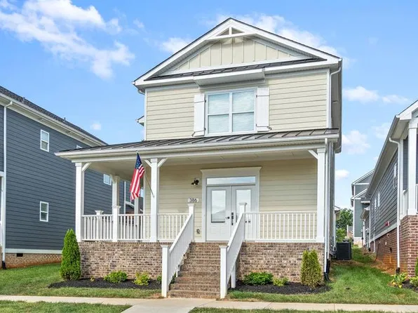 386 Augusta Ave, Pleasant View, TN 37146