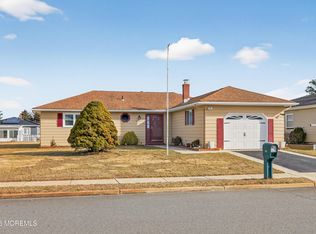 211 Bonaire Drive, Toms River, NJ 08757