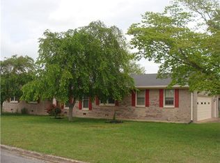 1701 Gordon Ln, Lawrenceburg, TN 38464