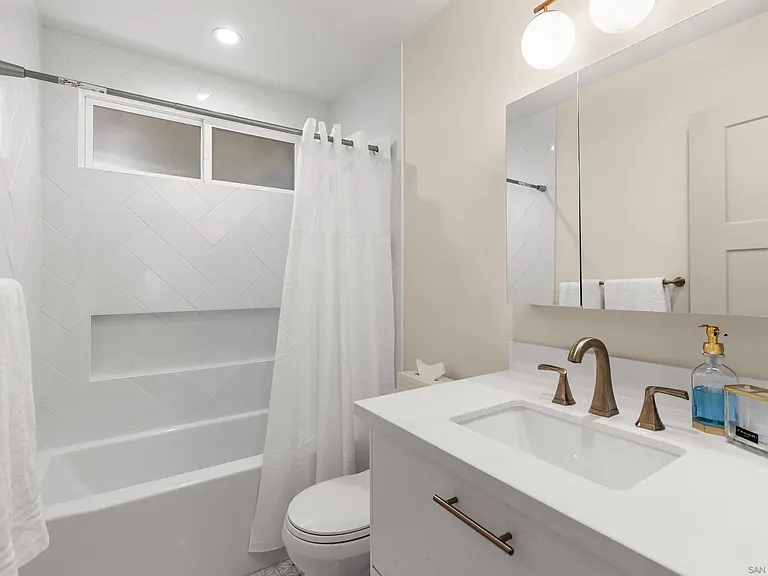 14186 Half Moon Bay Dr — Photo 23