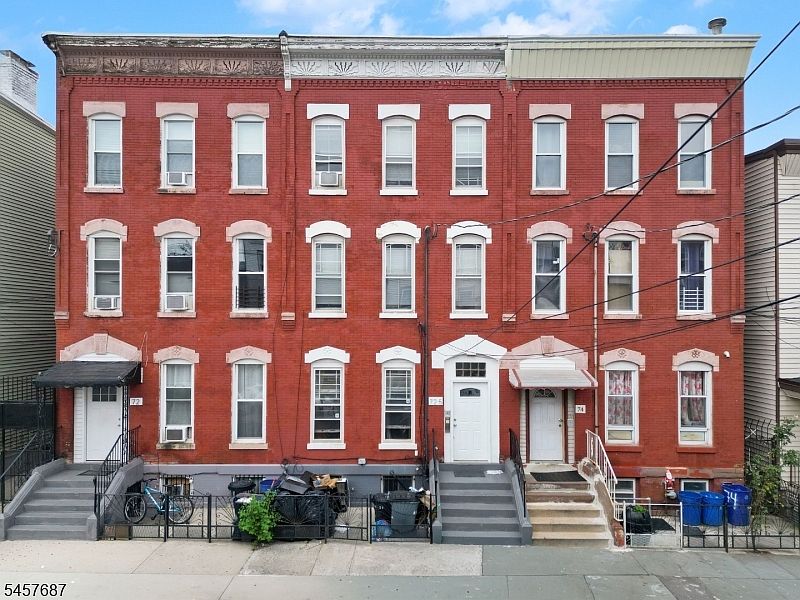 1st image of 72 Columbia St