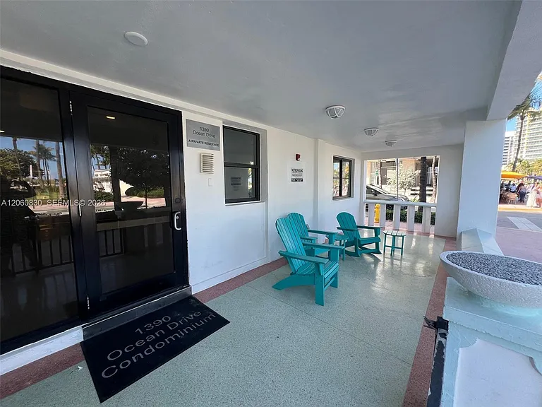 1390 Ocean Dr #101 — Photo 8