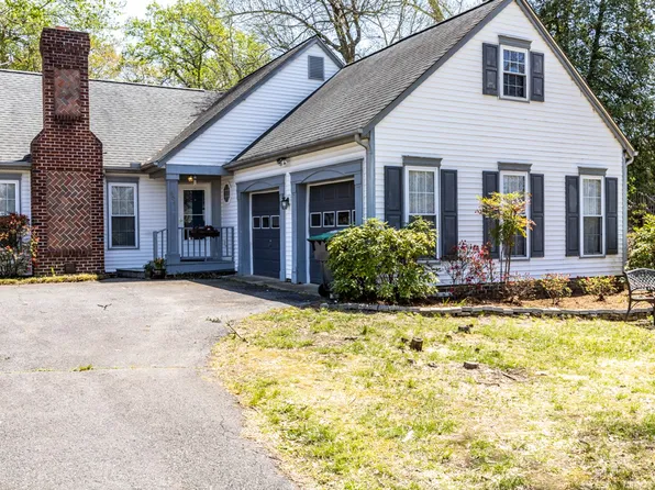 604 Wilder Dr, Charlottesville, VA 22901