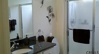 5th image of 37 Hampton Cir