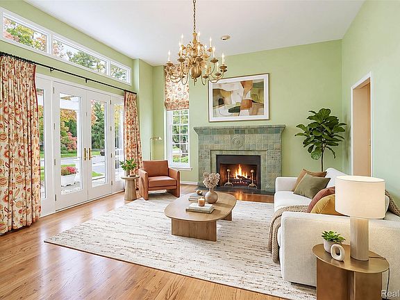 5th image of 209 Chesterfield Ave