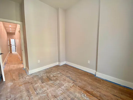 Rented by Artur Gutman, LREB | media 26