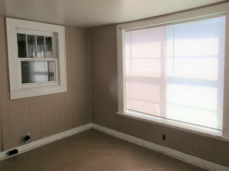 620 N Bradley St — Photo 16