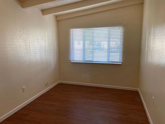 4th image of 2530 24th Ave