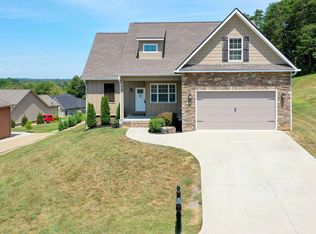 614 Peachtree Dr, Maryville, TN 37801