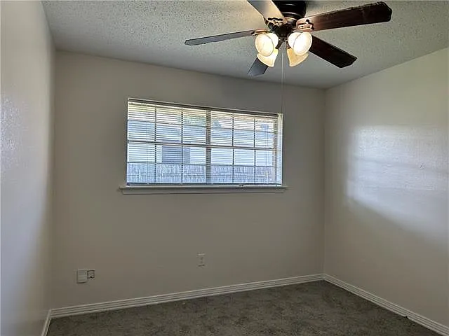 6202 Mitchell Ave — Photo 10
