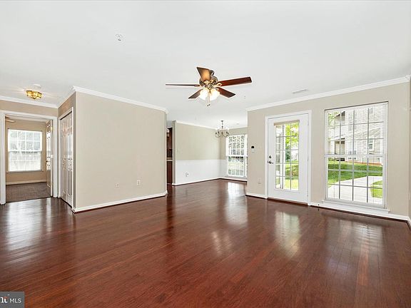 3rd image of 2509 Shelley Cir #5