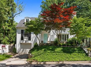 4555 W St NW, Washington, DC 20007