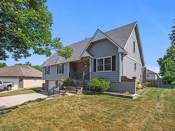 4th image of 12413 E 58th Pl
