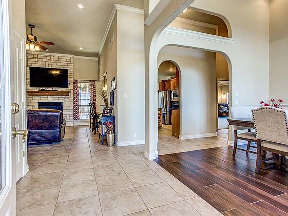 3rd image of 2217 Cold Creek Dr