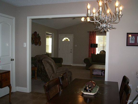 3rd image of 1411 S Vine St