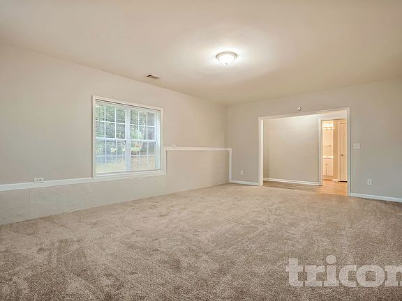 5th image of 2485 Highland Golf Course Dr SE