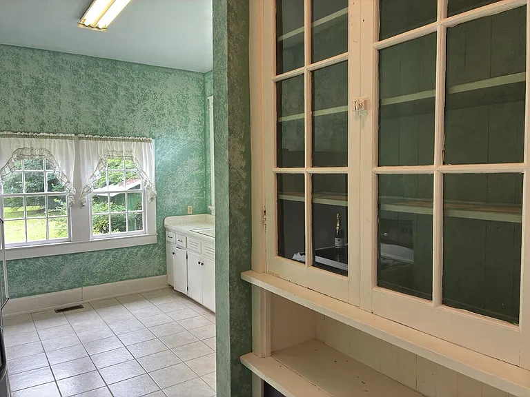 411 Central Ave — Photo 18