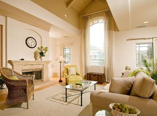 109 17th St, Pacific Grove, CA 93950