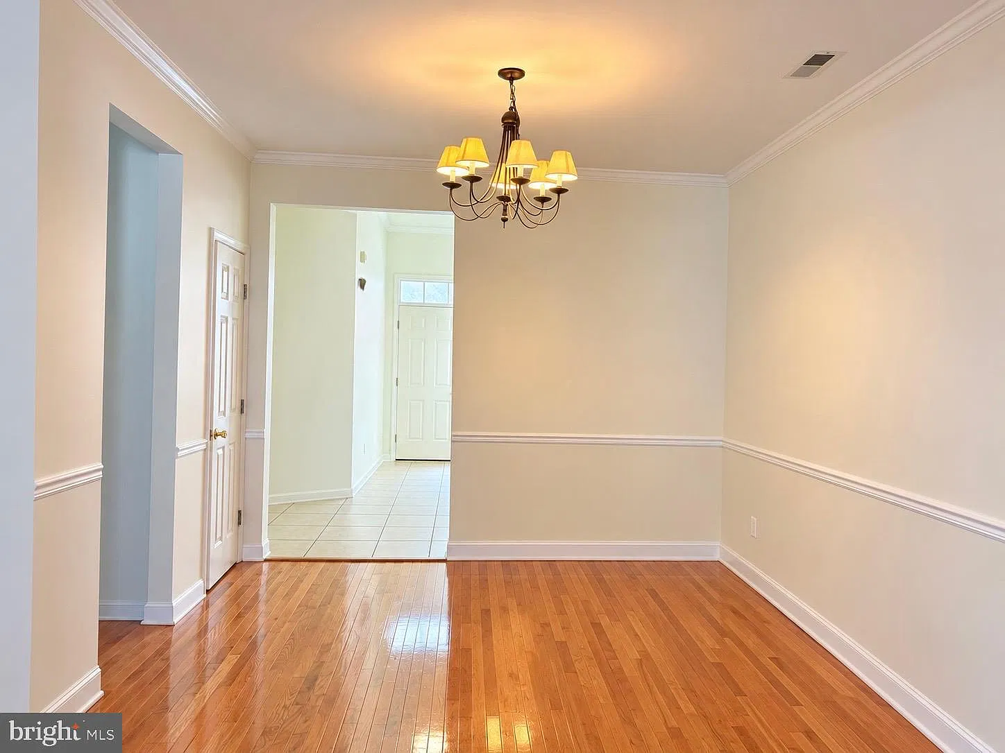 2 bed, 2.5 bath, 1755 sqft, $3,600 — Photo 2