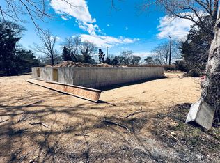 31 Temahigan Ave, Vineyard Haven, MA 02568