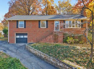 3536 Forester Rd, Roanoke, VA 24015