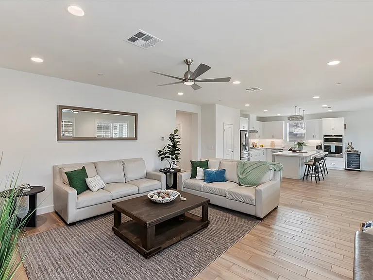 58171 Aragon Way — Photo 8