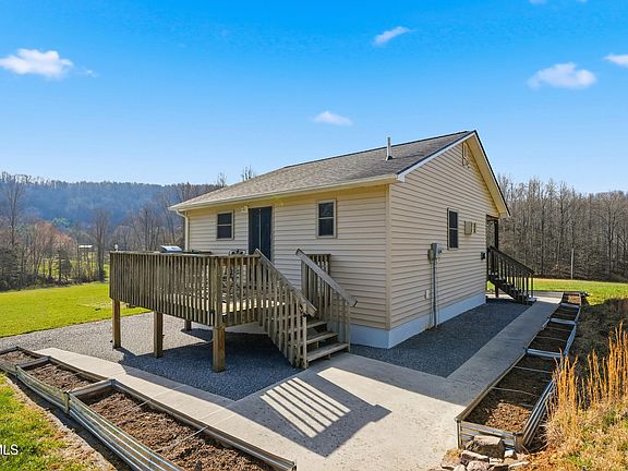 3rd image of 6720 Canton Rd