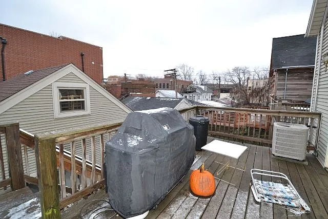 3121 N Hoyne Ave #1 — Photo 19