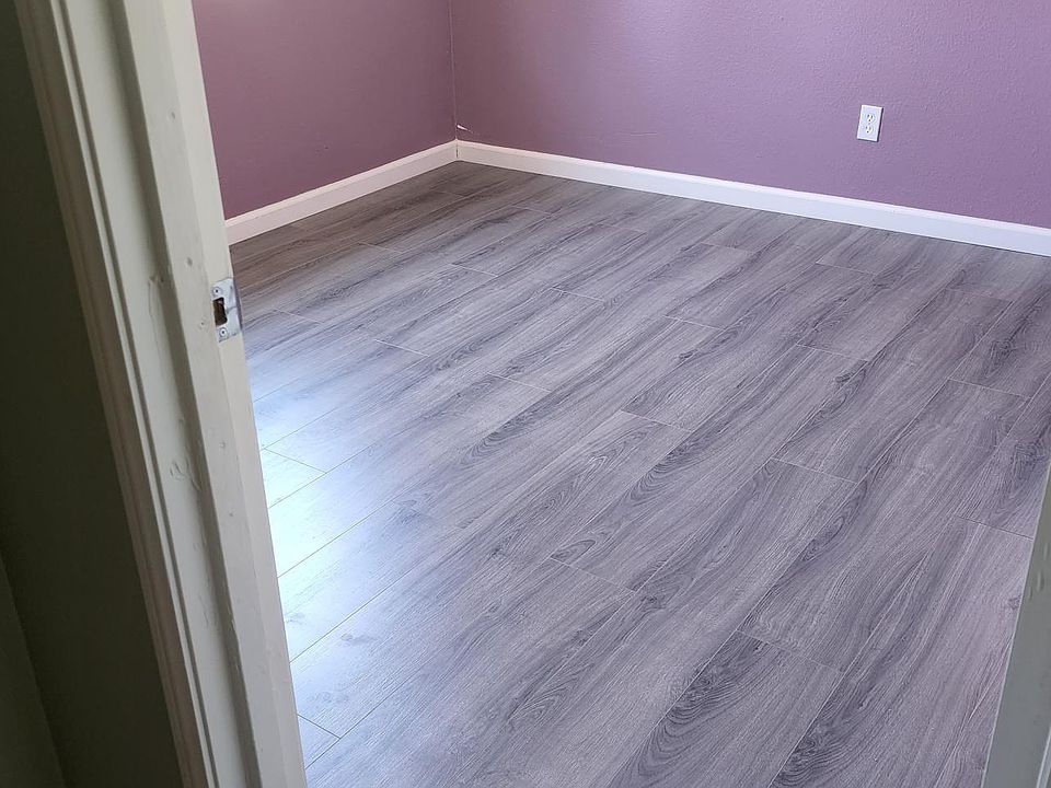 2nd image of 15015 Bay Hill Dr