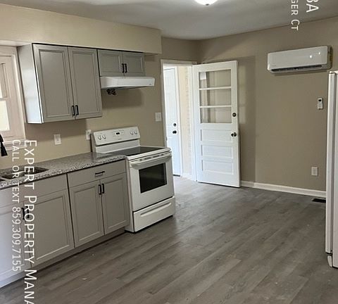 3rd image of 1927 Bedinger Ct