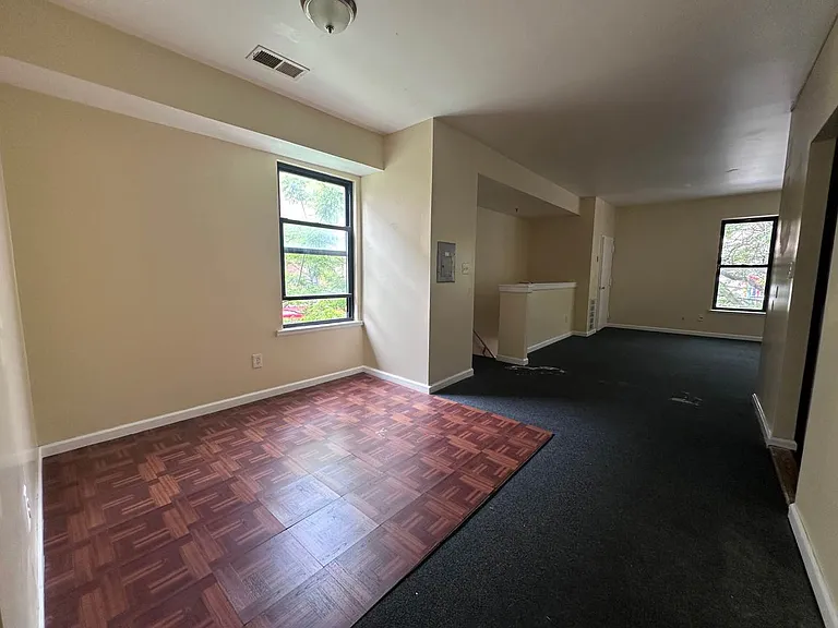 2000 Mapes Ave #2 — Photo 8