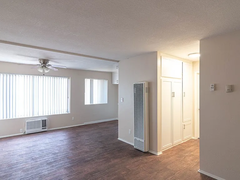 Applewood Apartments — Photo 50