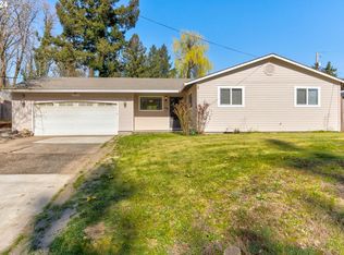 741 Division St, Oregon City, OR 97045