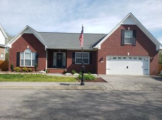 1709 Harvard Dr, Columbia, TN 38401