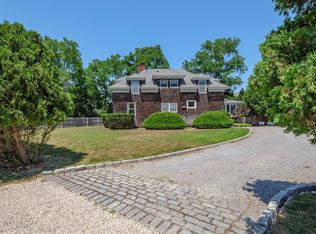 88 Bishops Ln, Southampton, NY 11968