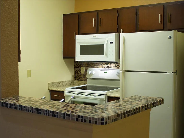 2861 N Oakland Forest Dr #307 — Photo 9
